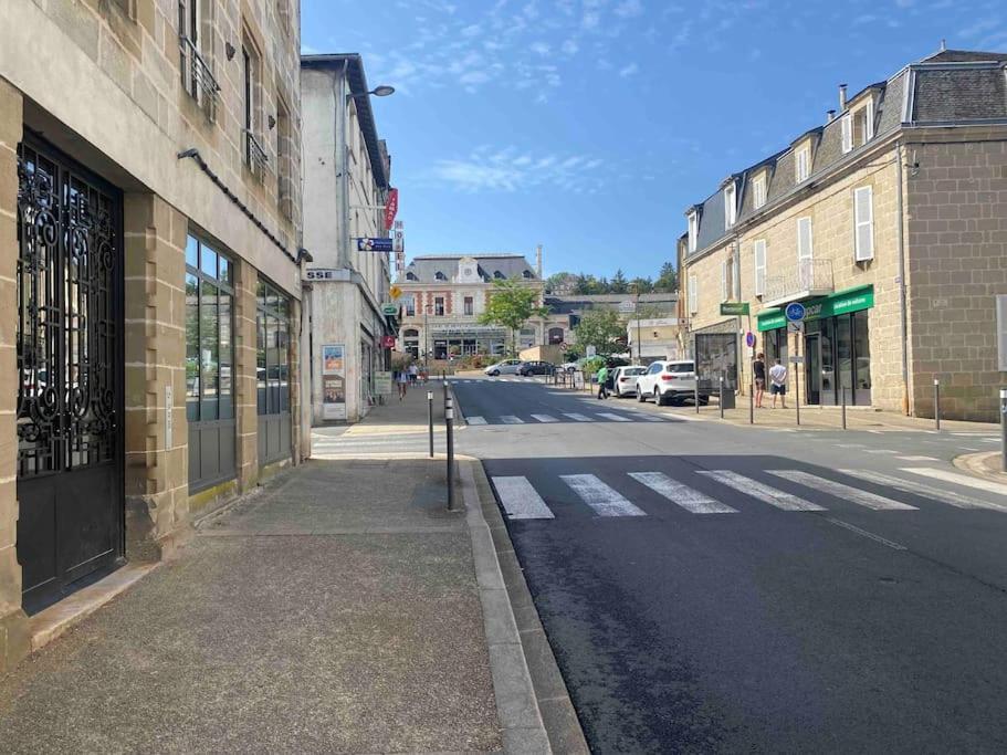 #Le Jaures - Studio A La Gare - Neuf Et Lumineux Brive-la-Gaillarde Esterno foto